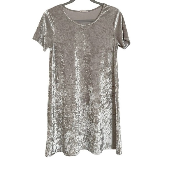 Full Tilt Dresses & Skirts - FULL TILT DRESS‎ SIZE MEDIUM CRUSHED VELVET SKATER DRESS WHITE SILVER